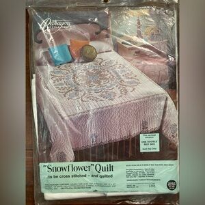 PARAGON Snowflower Double Bed Cross Stitch Quilt Kit 97’ x 81’ Floral Thread New